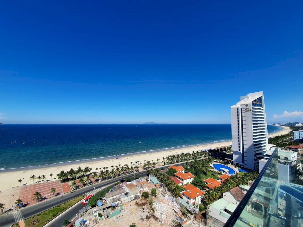 My Khe Beach offers a fantastic place to unwind with its soft white sands and clear waters all year round